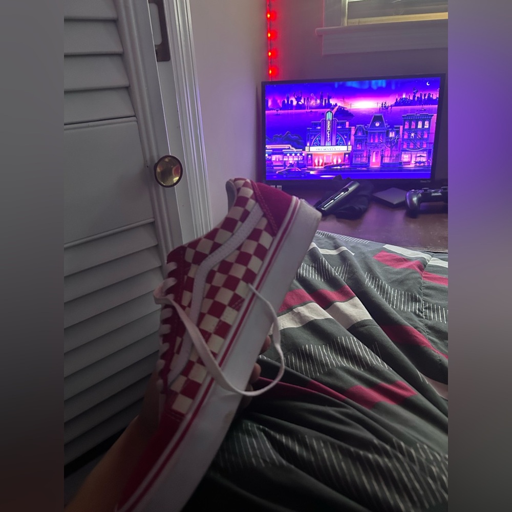 Checkered red vans - Picture 7 of 8